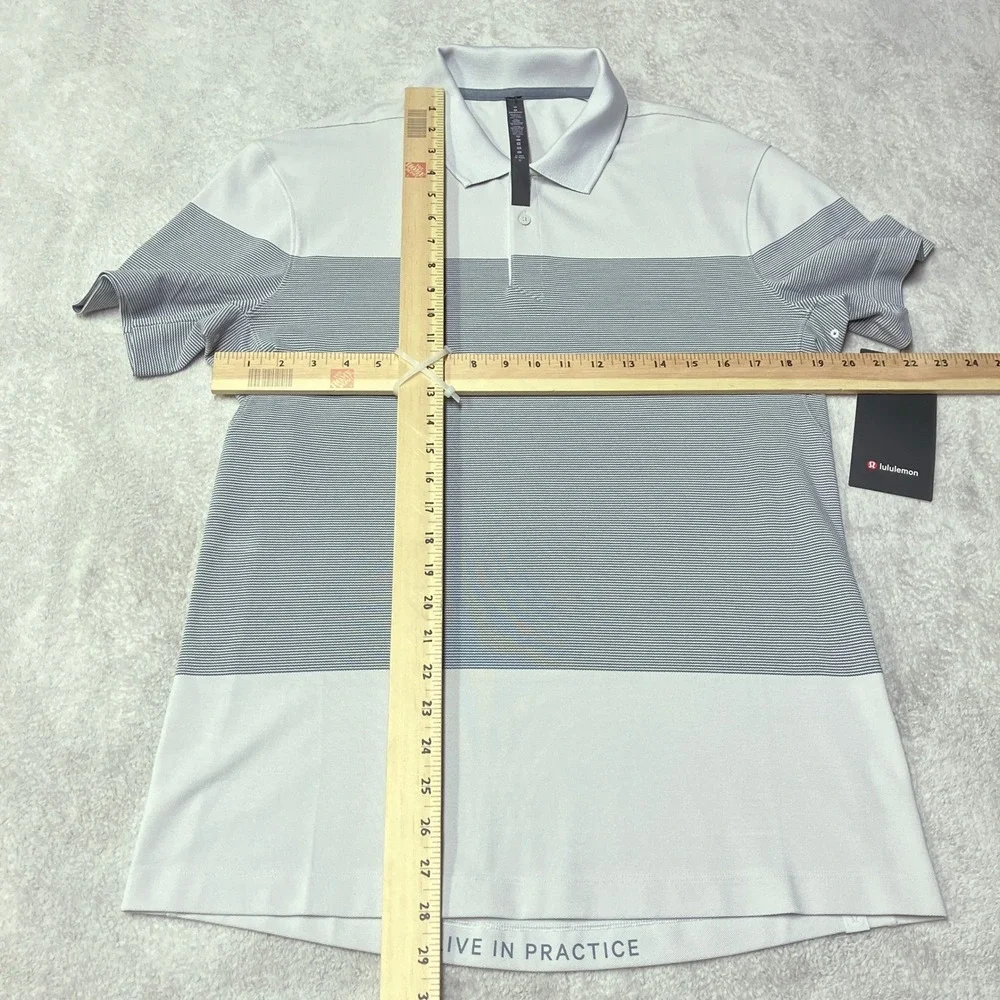 NWT Lululemon Mens Tech Pique Polo Shirt Gray Striped LM3CFPS Size M